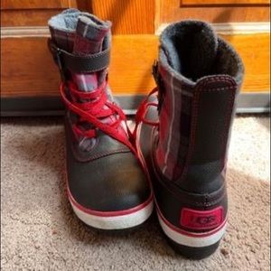 Womens Ugg snow boot